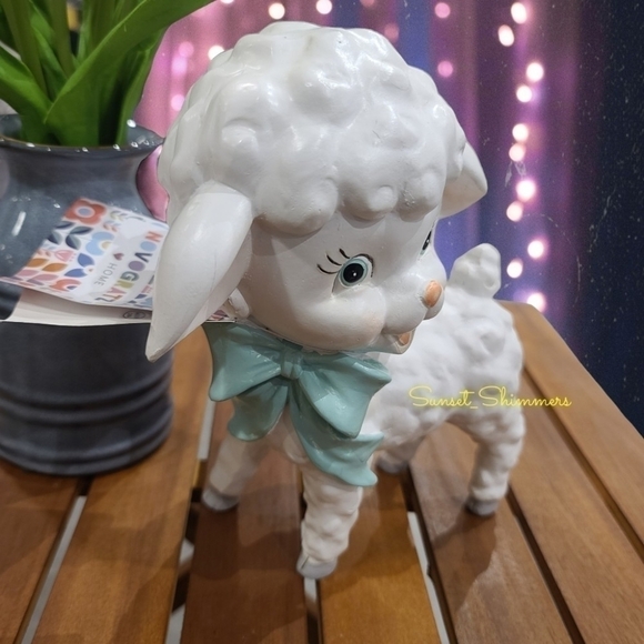 Adorable Retro Vintage Style Easter Lamb Figurine Tabletop Decor New - Picture 7 of 8